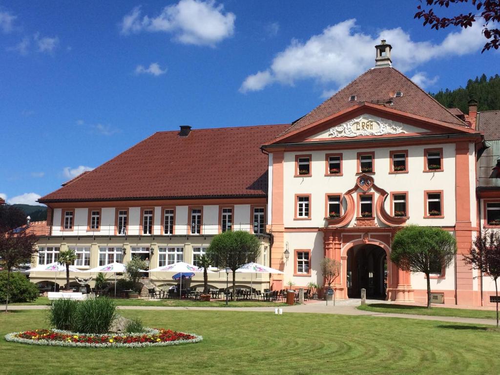 Hotel Klosterhof — Hotel in Sankt Blasien