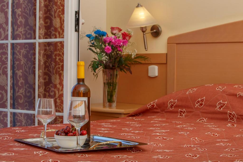 Hotel Tolo photo