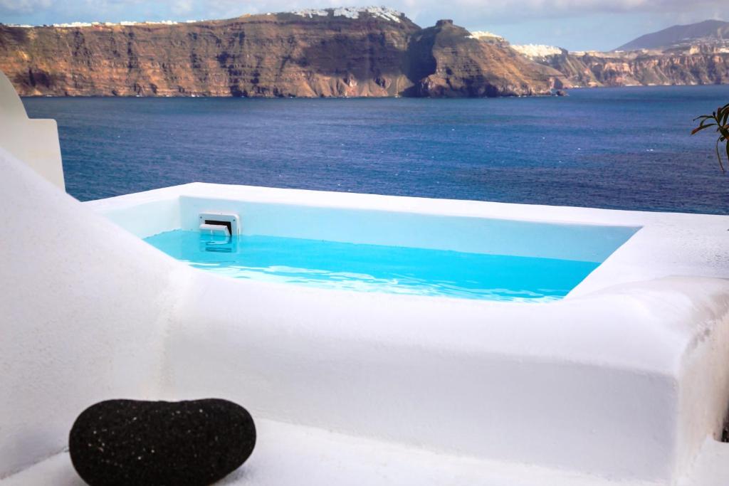 Ifestio Villas Oia photo