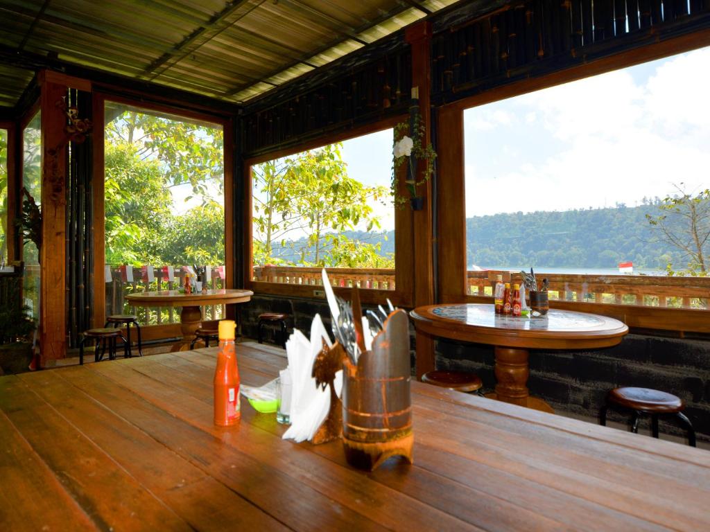 Food and beverages, Dajan Buyan Homestay in Bali