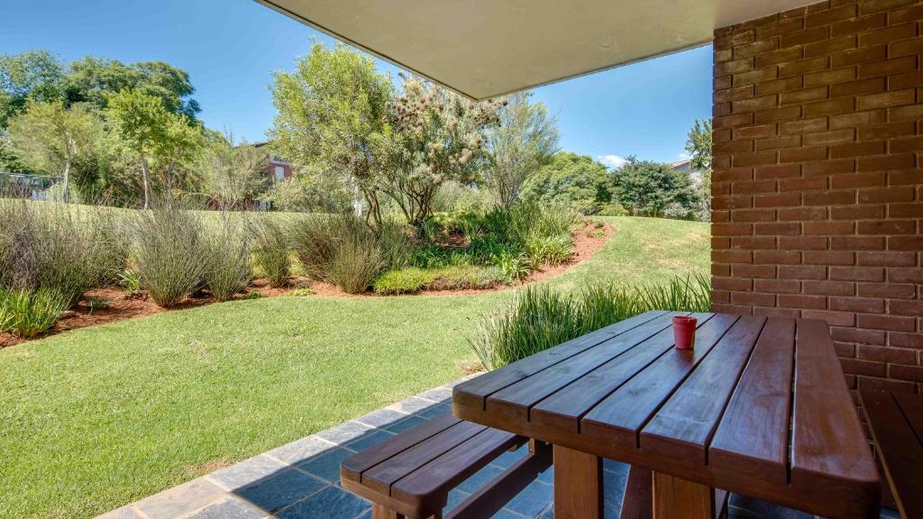 JoziStay @ Jackal Creek Apartments photo
