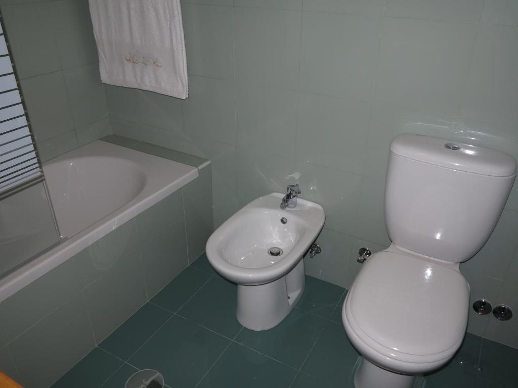 Center City Garden Apartment photo