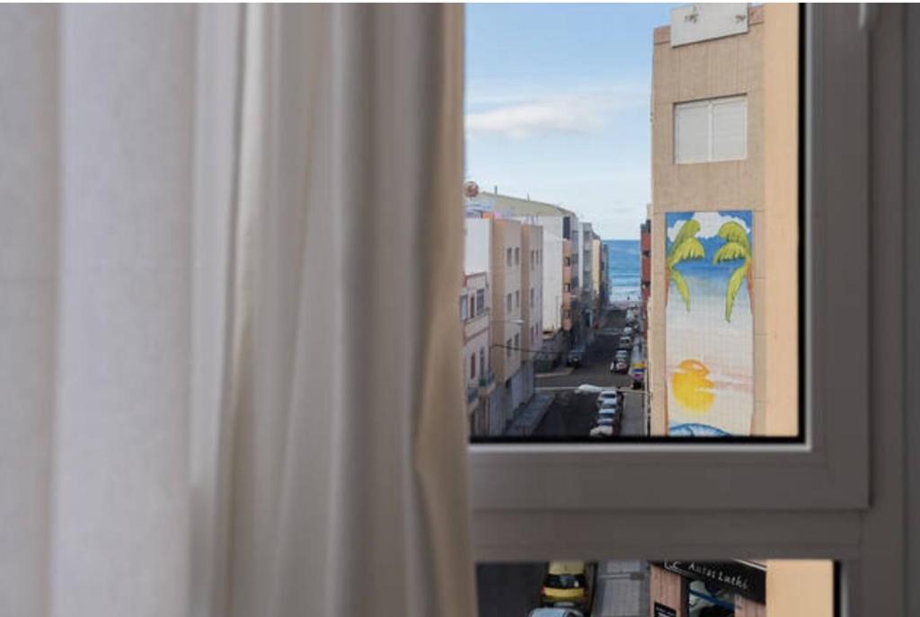 Stylish apartment in Canteras beach photo