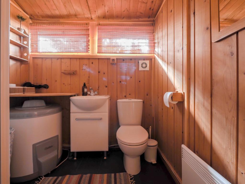 Lovely Cabin Close to the Blue Lagoon photo
