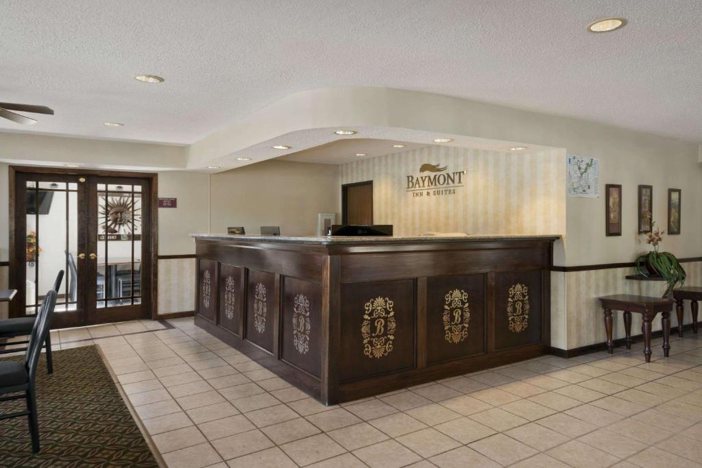 Baymont by Wyndham Whitewater photo