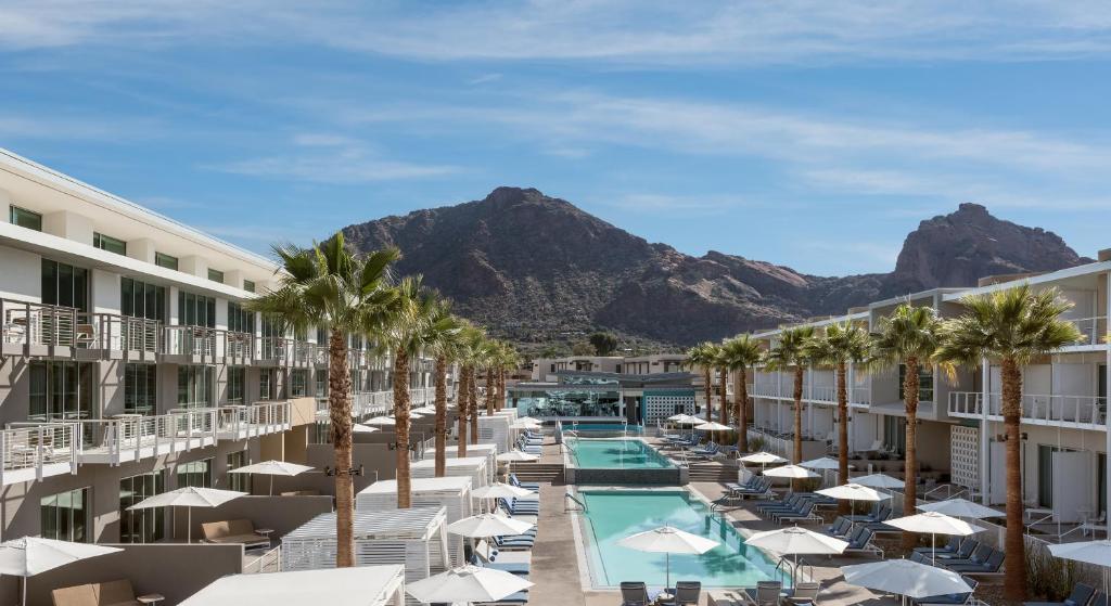 Mountain Shadows Resort Scottsdale photo