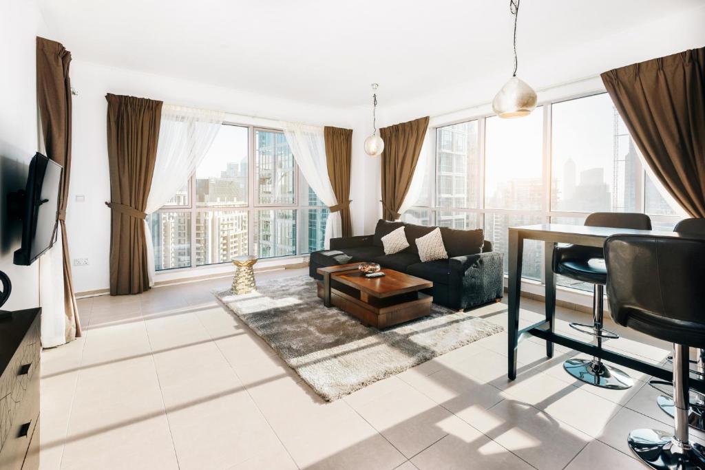 One Bedroom Apartment Dubai Fountain &amp; Old Town View by Auberge — Hotel in Dubai