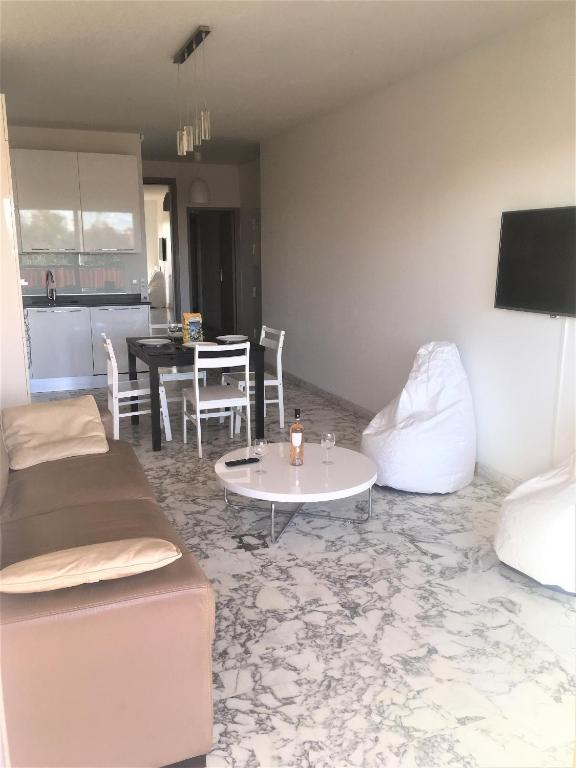 Appartement de 1 à 6 personnes Beaulieu sur mer, climatisé, proche Nice et Monaco tout confort 2 chambres - 3