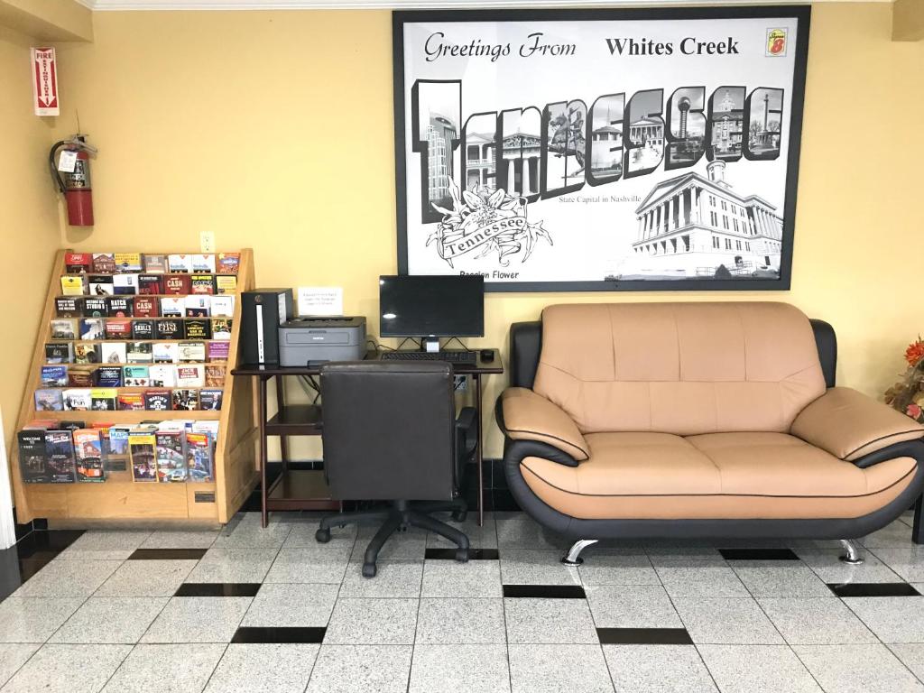 Super 8 By Wyndham Whites Creek/ Nashville Nw Area Photo 2