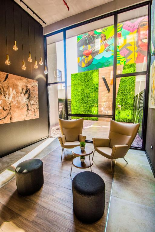 Five Hotel & Residences