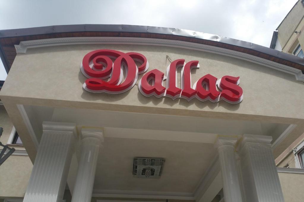 Pensiunea Dallas — Hotel in Botosani
