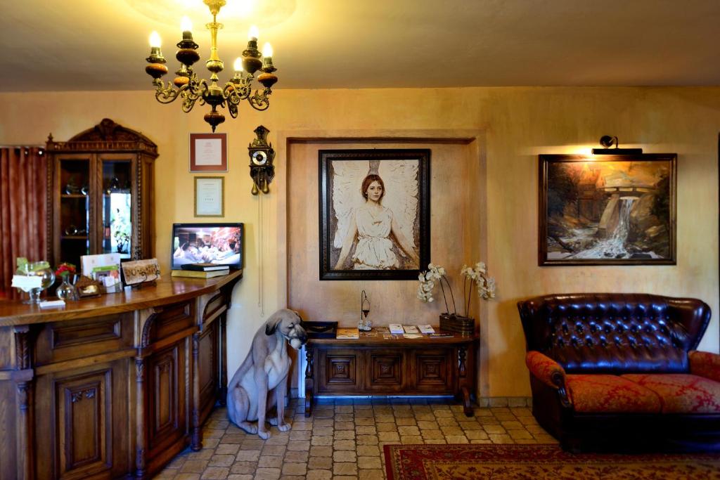 フロント・ロビー