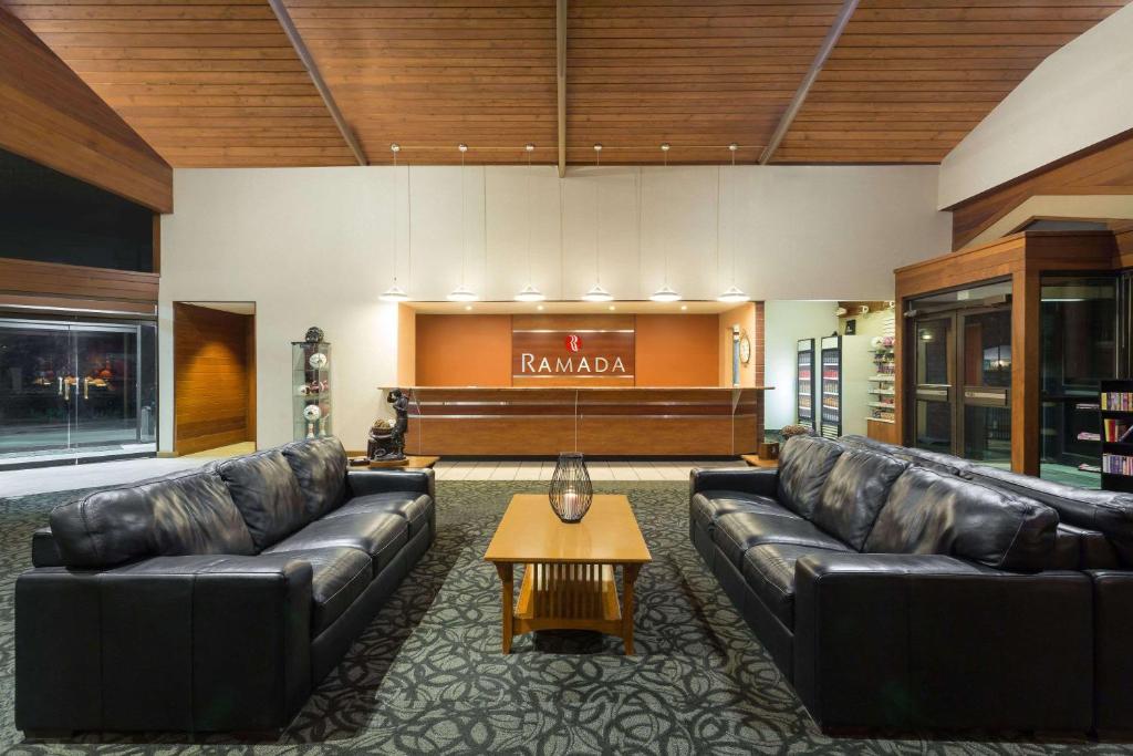 Ramada By Wyndham Cedar City Photo 15