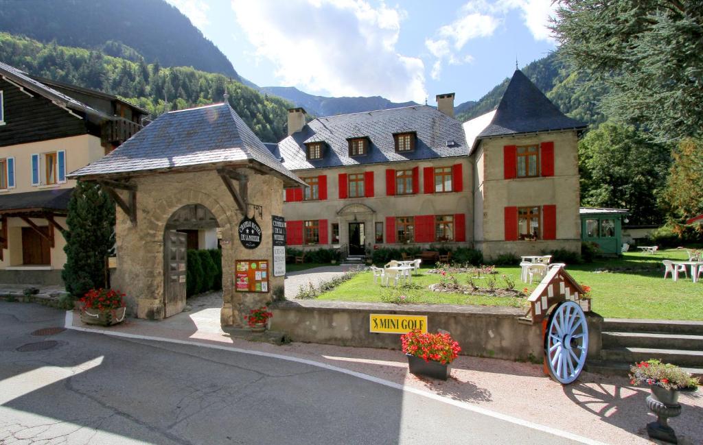 Chateau De La Muzelle photo