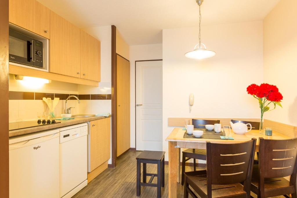 SOWELL RESIDENCES Le Port - 3
