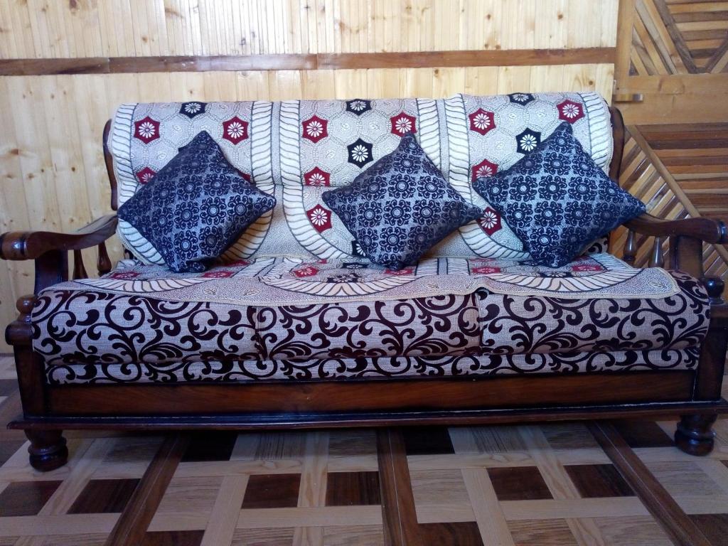 The Mountain Glory — Hotel in Manali