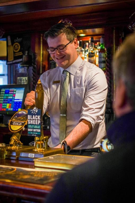 The Yewdale Inn Hotel Pub and Neapolitan Pizzeria — Hotel in Coniston
