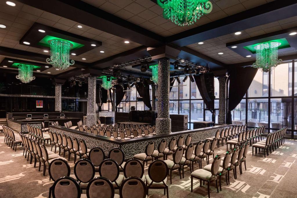 Wyndham Garden Dallas North Photo 6