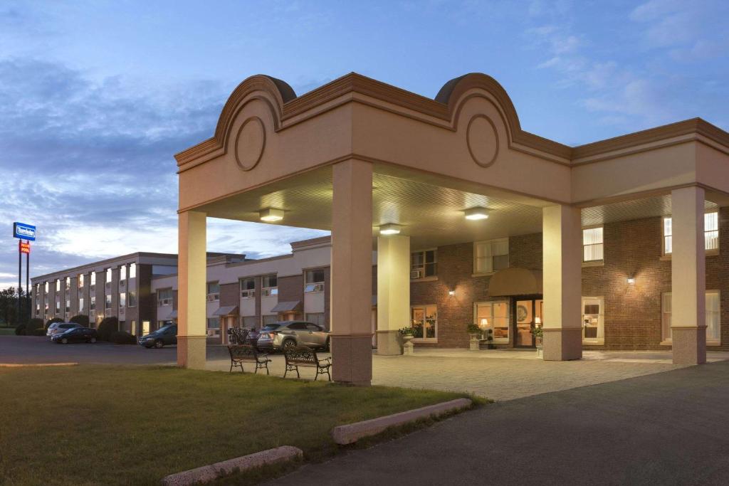 Travelodge by Wyndham Edmundston photo