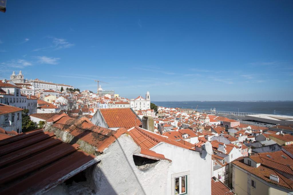 Alfama Loft Studio Loft Apartment w/ River View - by LU Holidays photo