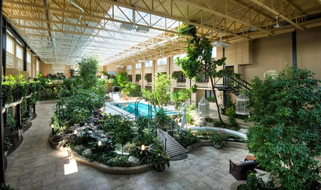 Hotel L'Oiseliere Montmagny, hotel in Montmagny
