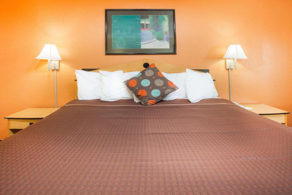 Days Inn By Wyndham Alma Photo 7