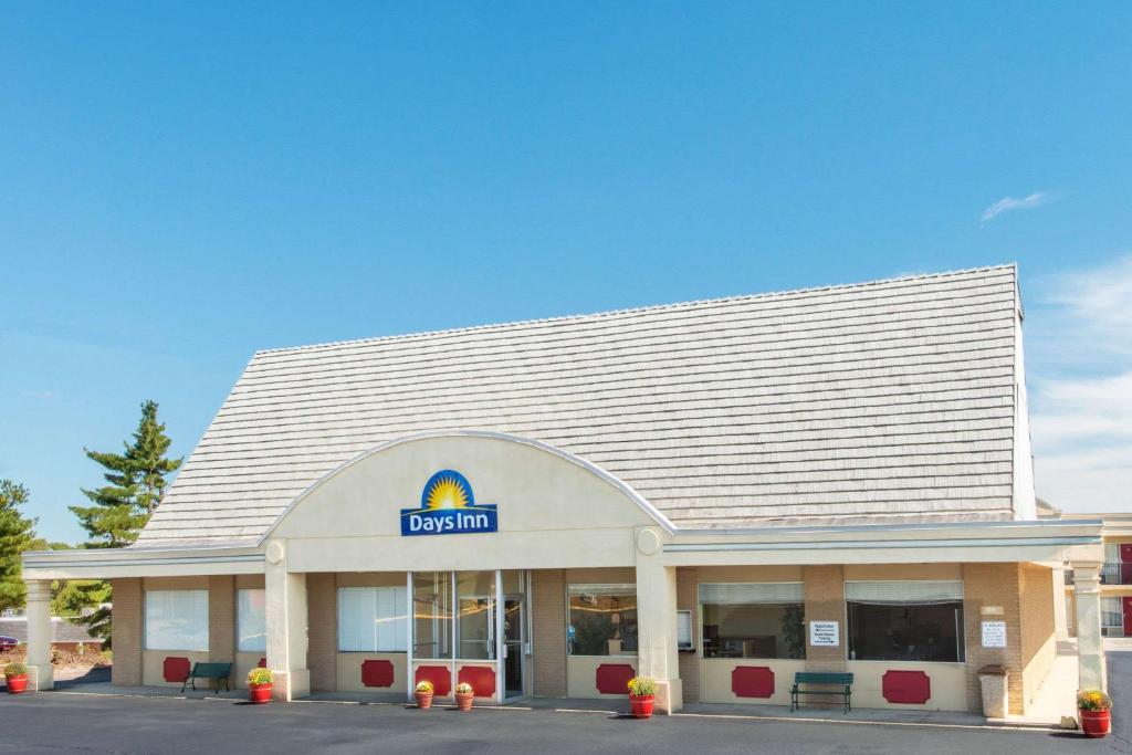 Days Inn by Wyndham Frankfort, Frankfort