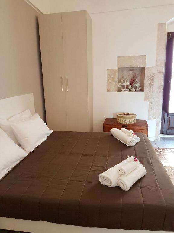 Room 21 - 4