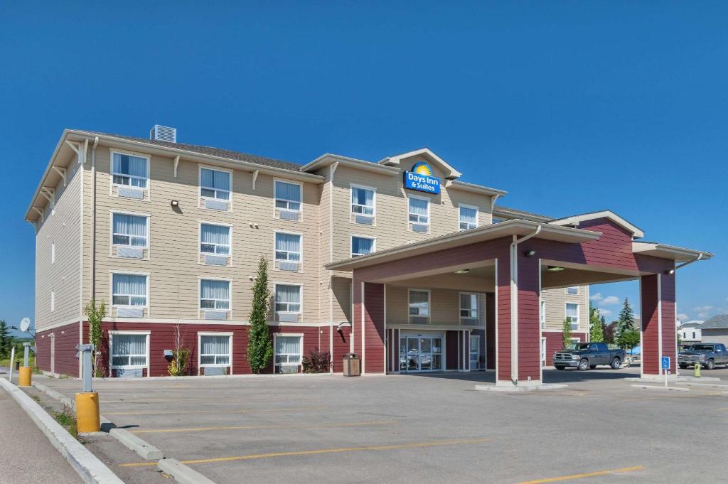 Days Inn & Suites by Wyndham Cochrane, Cochrane