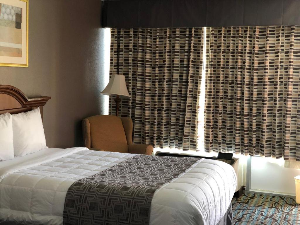 Baymont by Wyndham Walterboro photo