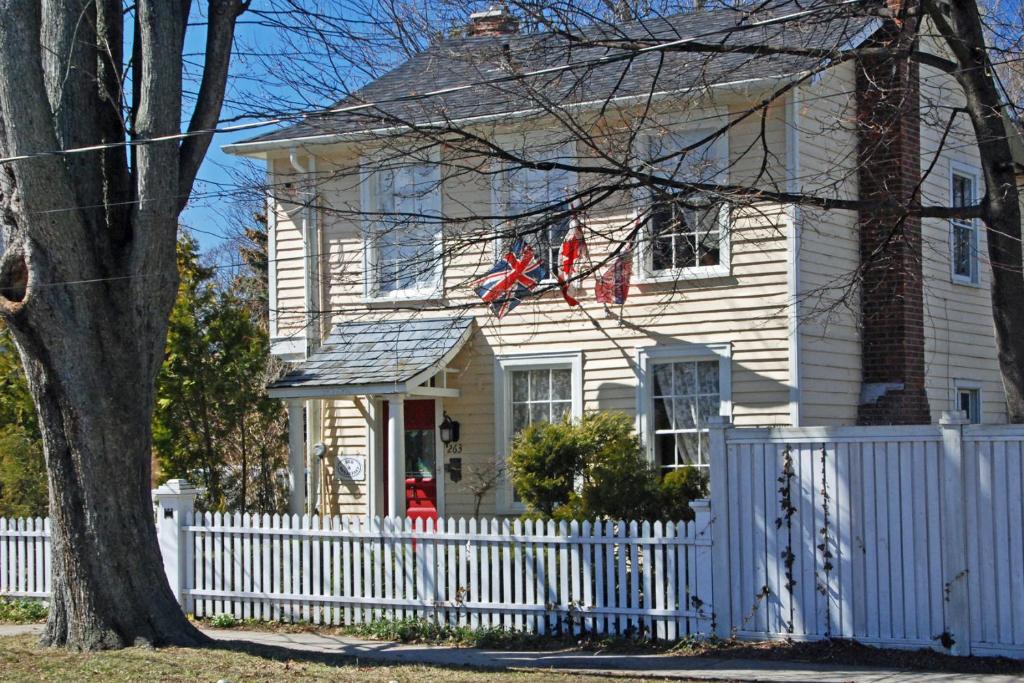 Apple Tree Historic B&B photo