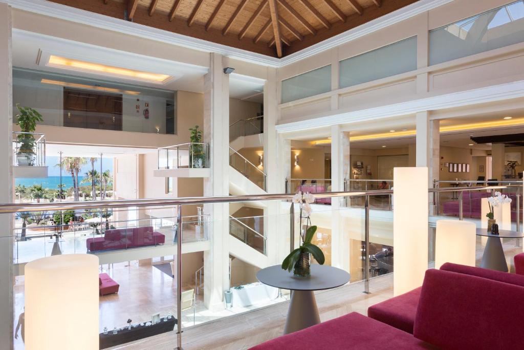 Hipotels Playa La Barrosa - Adults Only photo