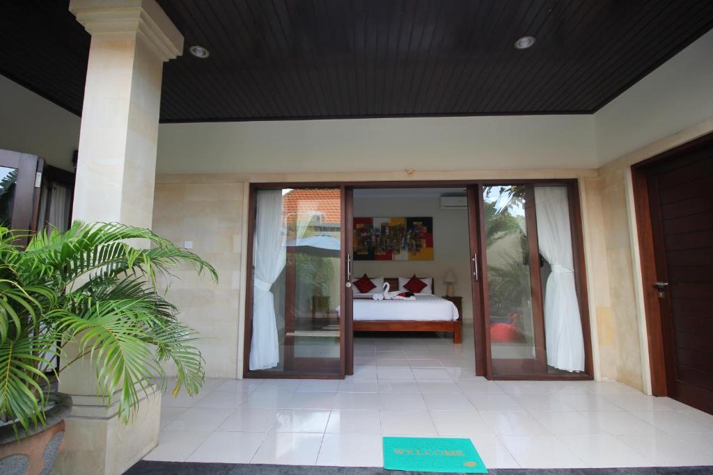 The Green Kamboja Villa photo