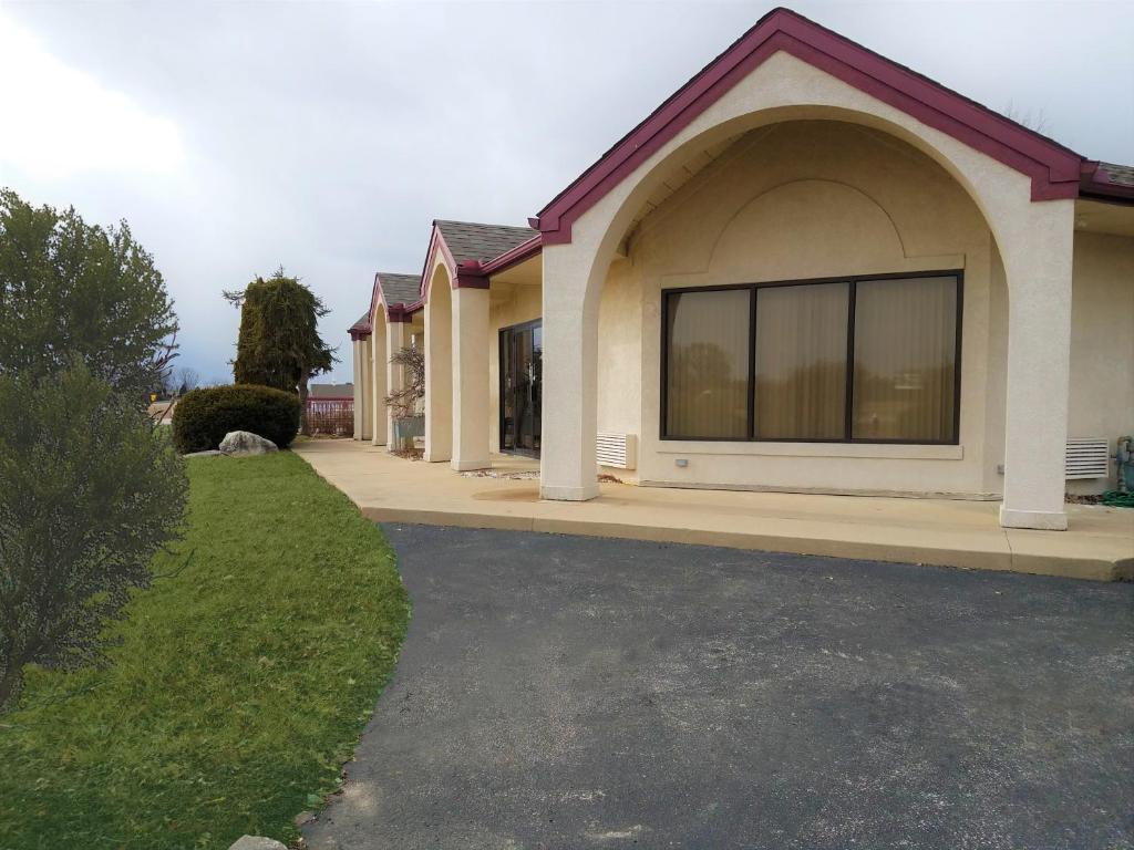 Stay Inn — Hotel in Port Clinton (OH)