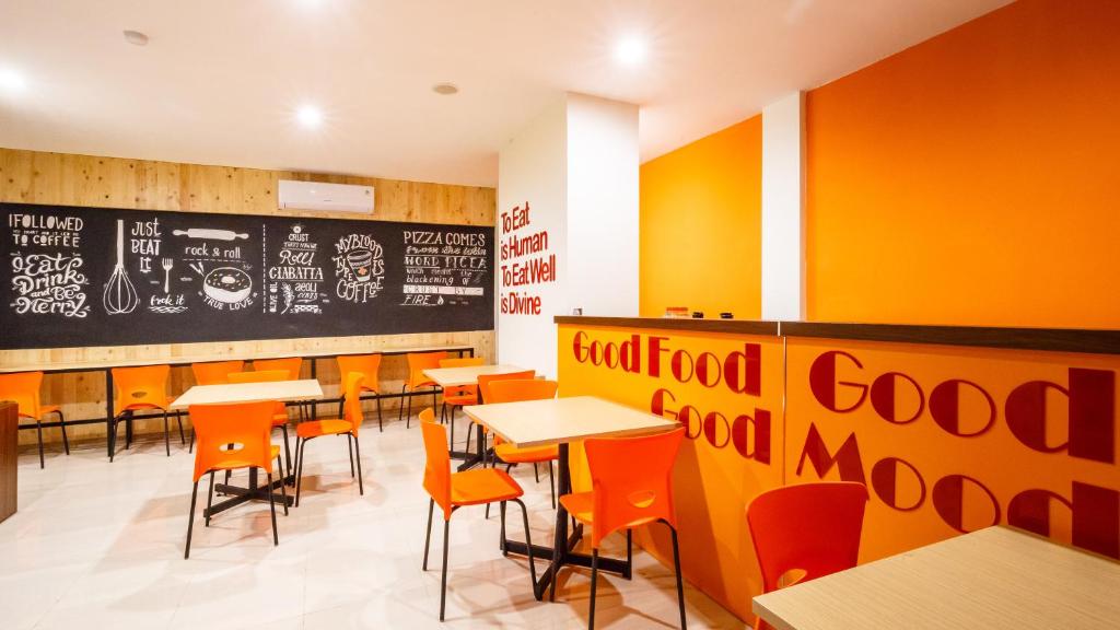 Restaurant, Front One Budget Muntilan in Magelang