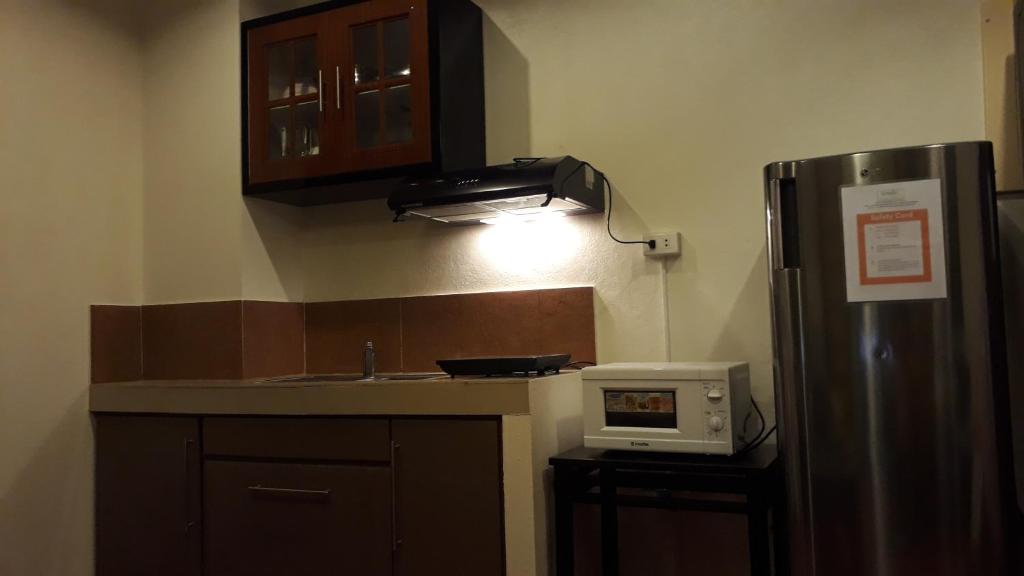 722 Metropolis Tower Unit 212 photo