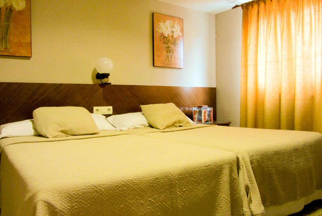 Hotel Avenida photo