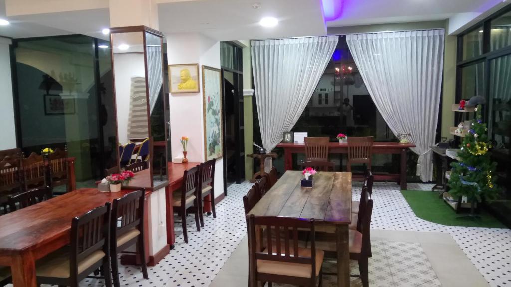 Food and beverages, Landmark Maha Sarakham in Mahasarakham