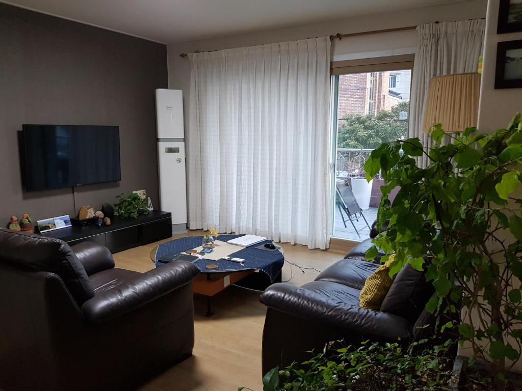 Shared lounge/TV area, Episode Guesthouse in Tongyeong-si