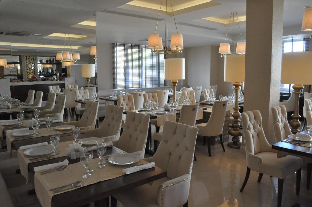 Volga Premium Hotel photo