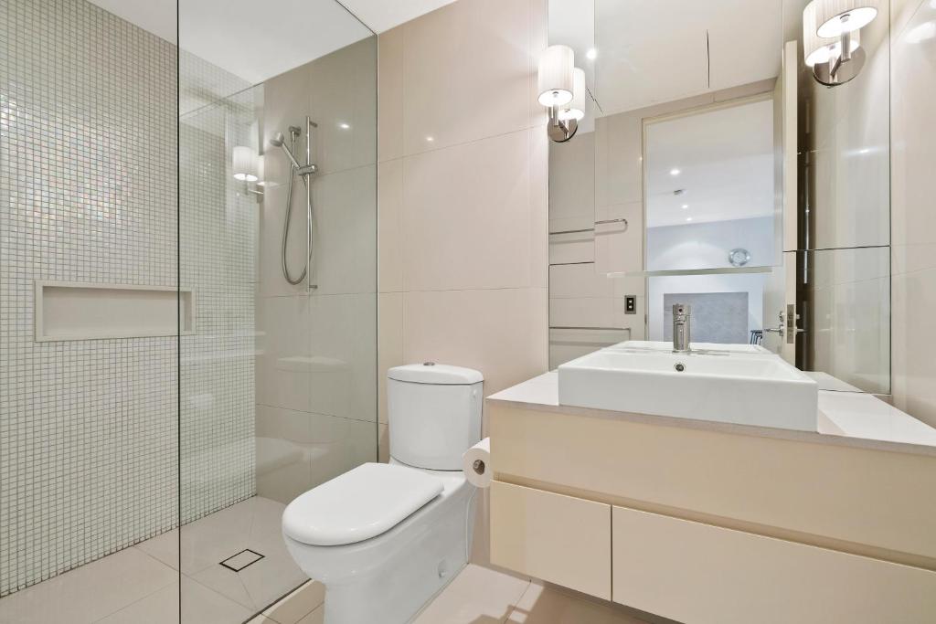 Edgewater 207 photo