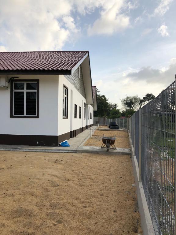 Exterior view, Twin Homestay C in Kuala Terengganu