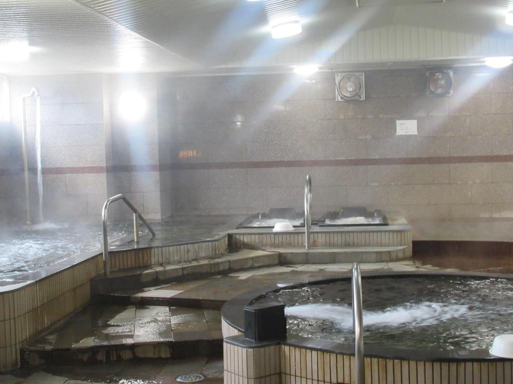 Hot spring bath