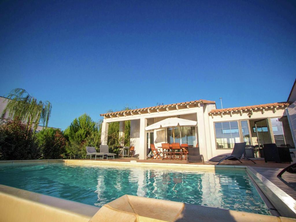 Serene Villa Stay near Narbonne - 2