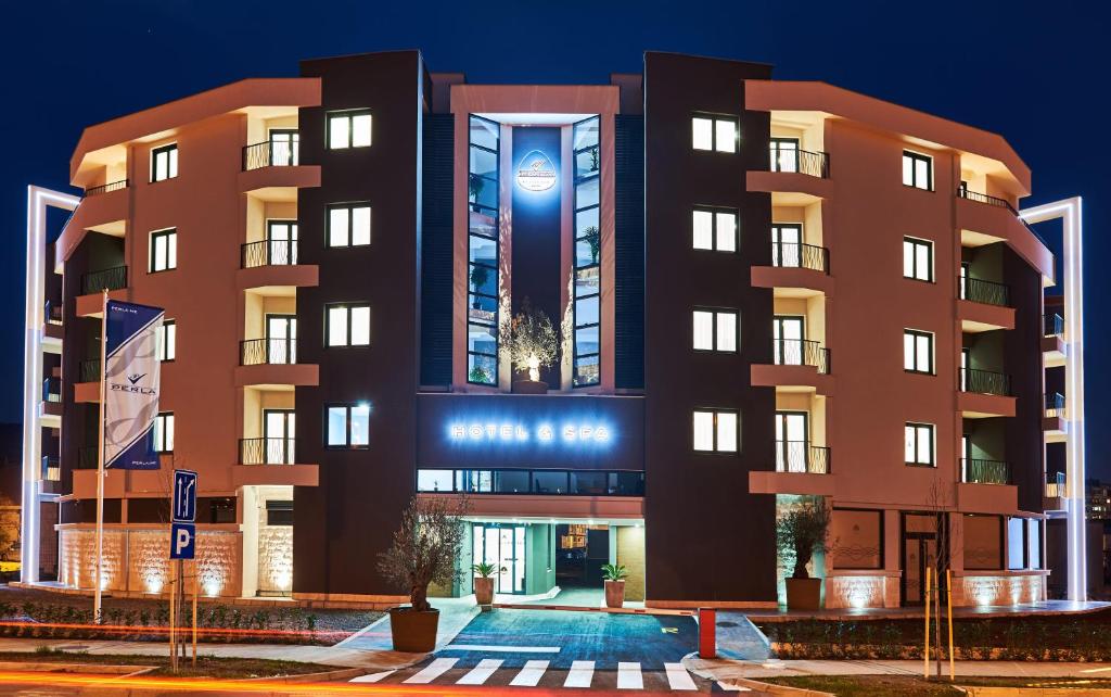 Entrance, Perla Residence Hotel & SPA in Podgorica