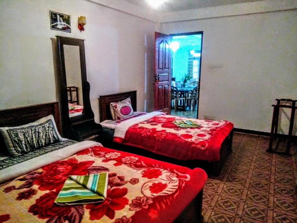 travellers nest inn photo