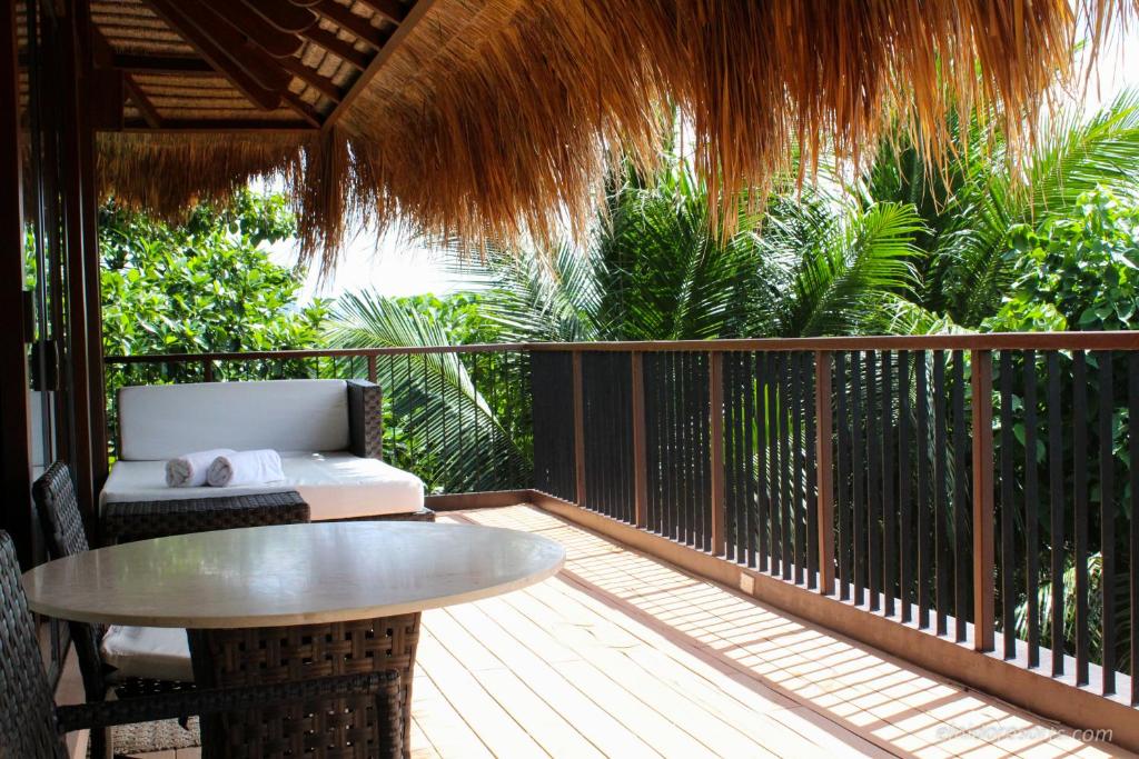 Balcony/terrace, El Nido Resorts - Pangulasian Island in Palawan