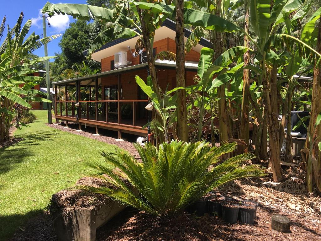 Kin Kin Cottage Retreat — Hotel in Sunshine Coast
