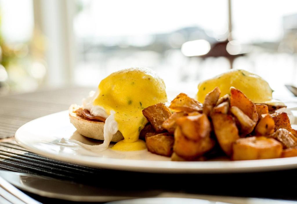 อาหารและเครื่องดื่ม