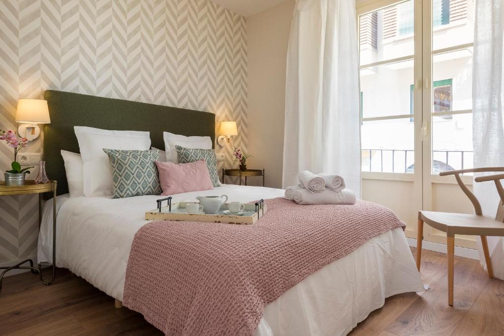 Genteel Home Picasso photo